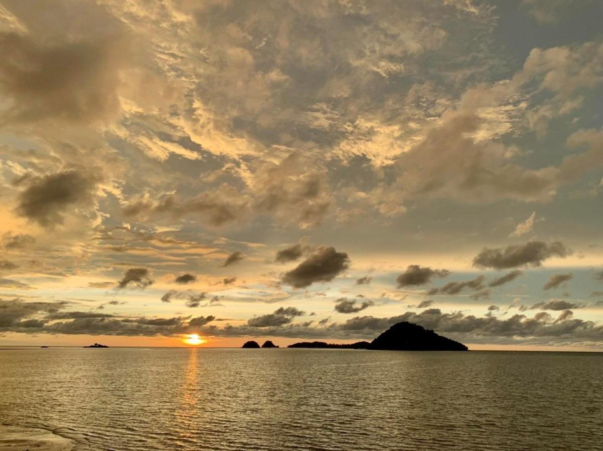 Seaside Travellers Inn Kinarut Bagian luar foto