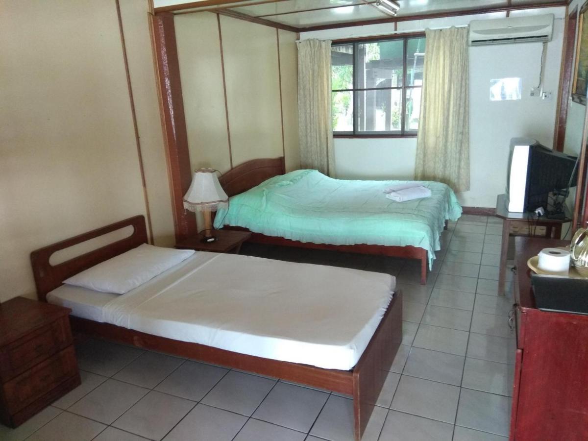 Seaside Travellers Inn Kinarut Bagian luar foto