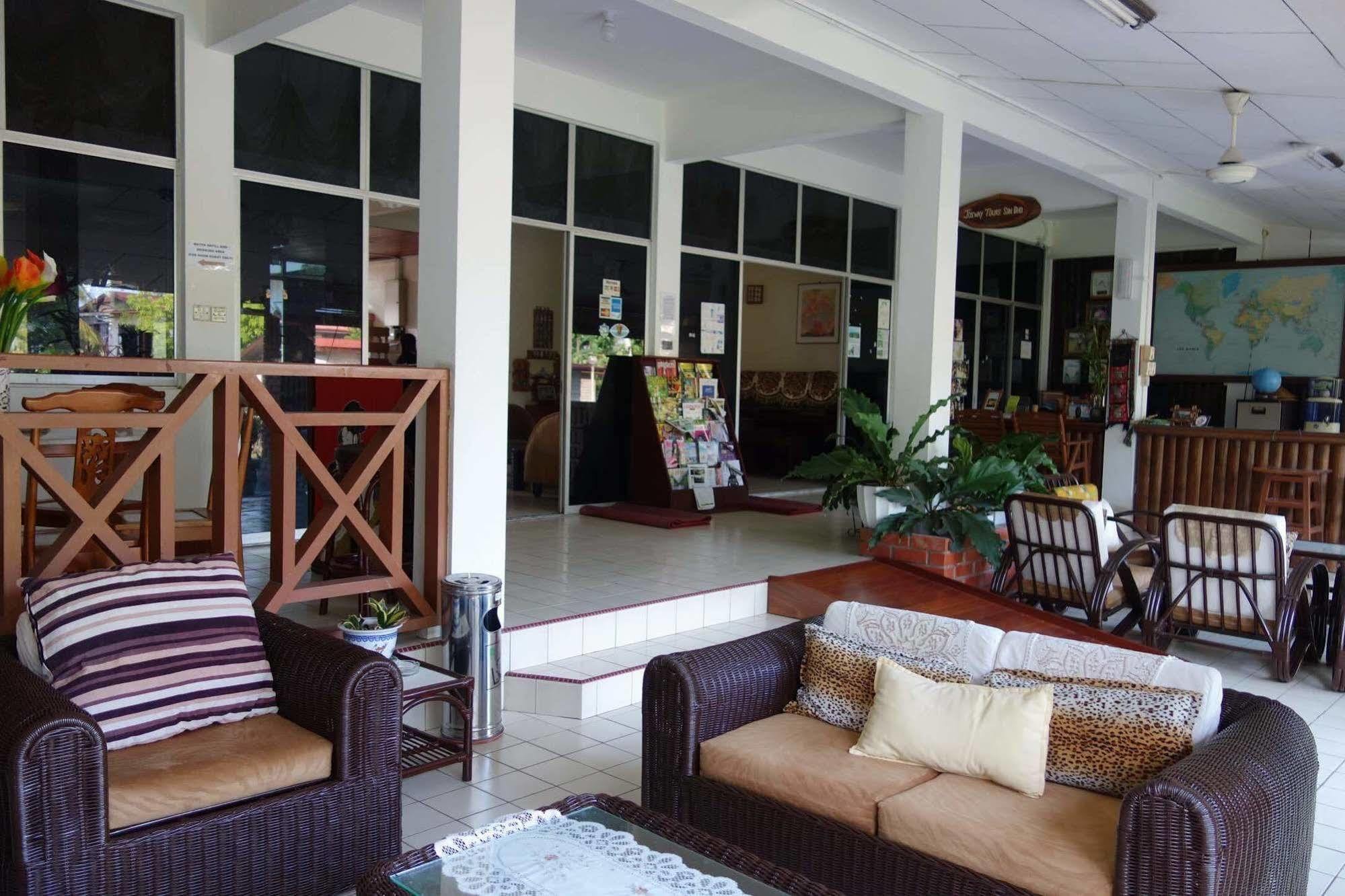 Seaside Travellers Inn Kinarut Bagian luar foto