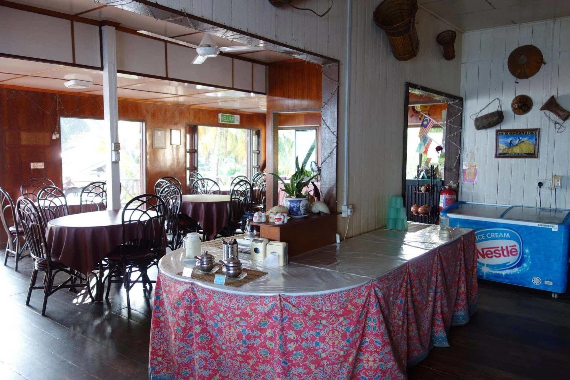 Seaside Travellers Inn Kinarut Bagian luar foto